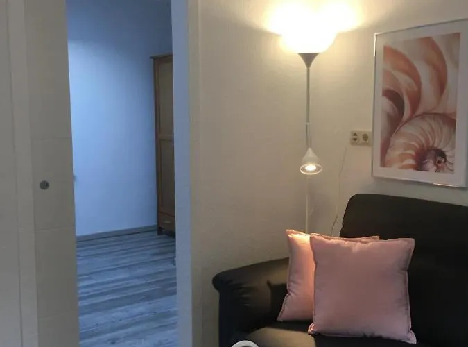 Haus Pirola 公寓 *