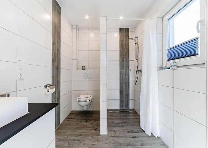 公寓 Haus Pirola 贝塞尔